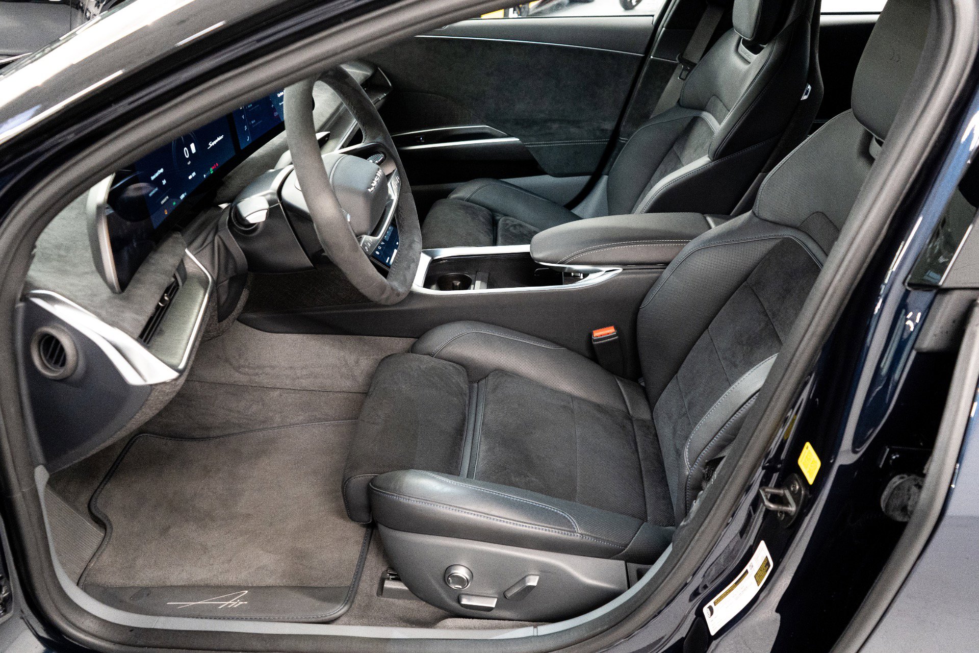 Used 2024 Lucid Air Sapphire image 22