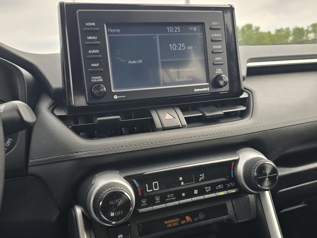 Certified 2022 Toyota RAV4 LE AWD/4WD image 27