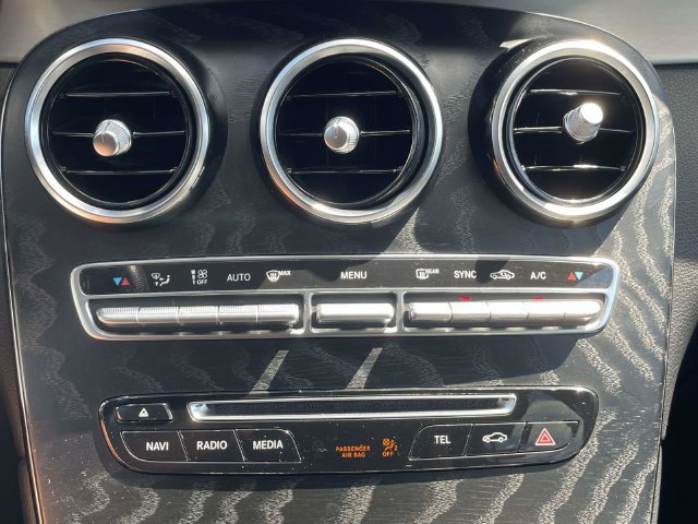 Used 2019 Mercedes-Benz GLC 300 image 30