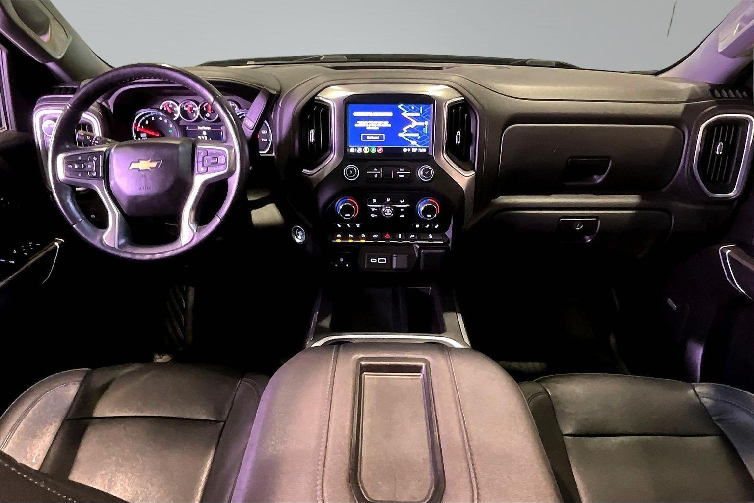 Used 2022 Chevrolet Silverado 1500 LTZ w/ LTZ Premium Package AWD/4WD image 9