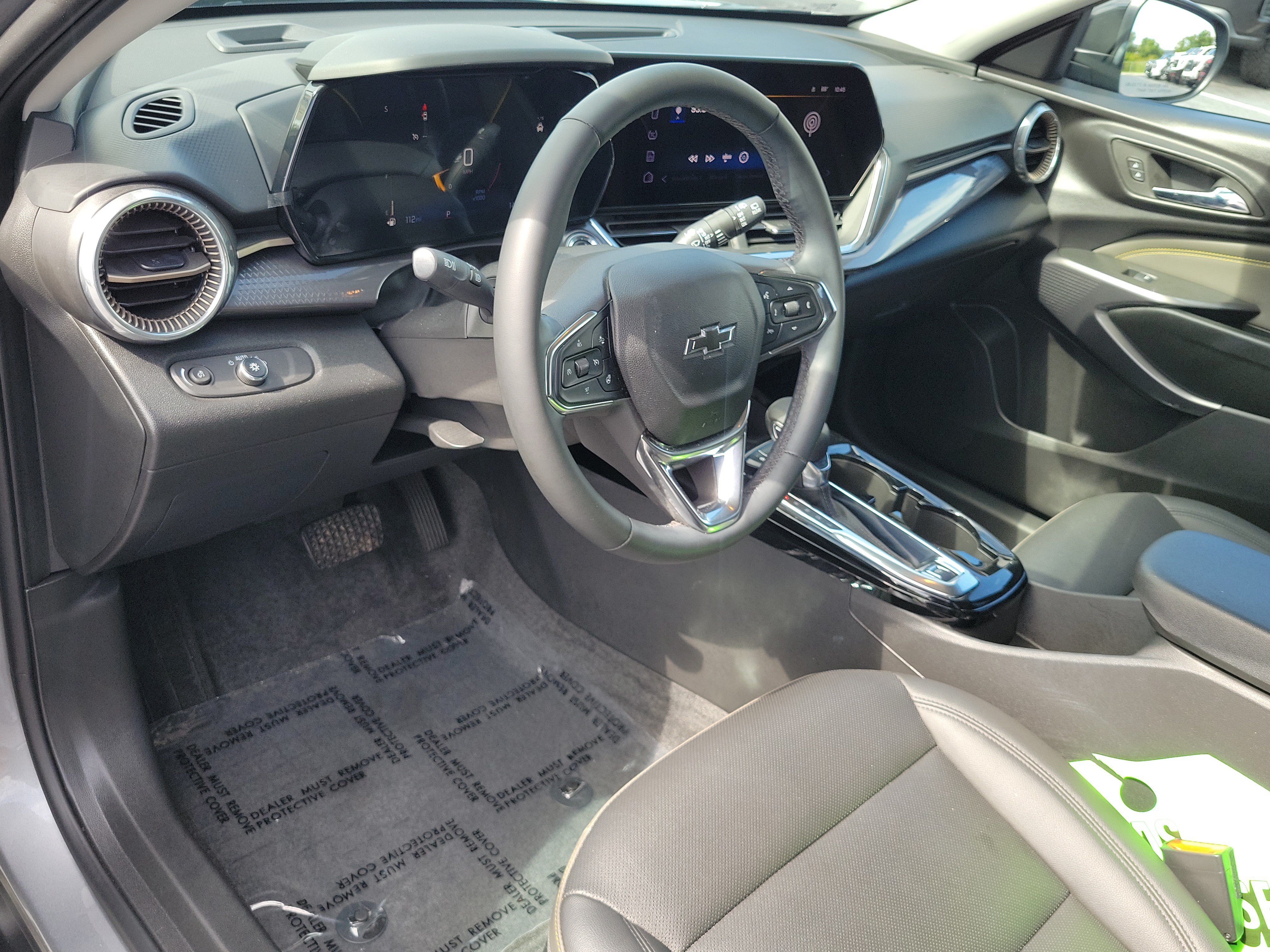 Used 2025 Chevrolet Trax ACTIV w/ Sunroof Package FWD image 22