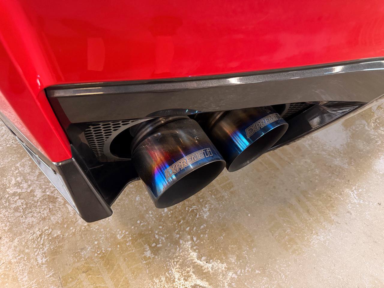 Used 2018 Nissan GT-R Premium AWD/4WD image 14