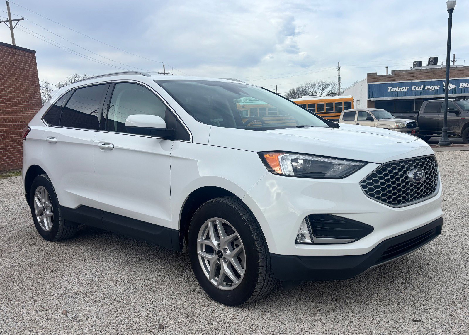 Certified 2024 Ford Edge SEL w/ Convenience Package image 1