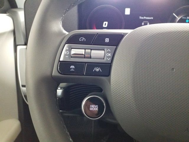 Certified 2025 Hyundai Ioniq 5 SEL image 5