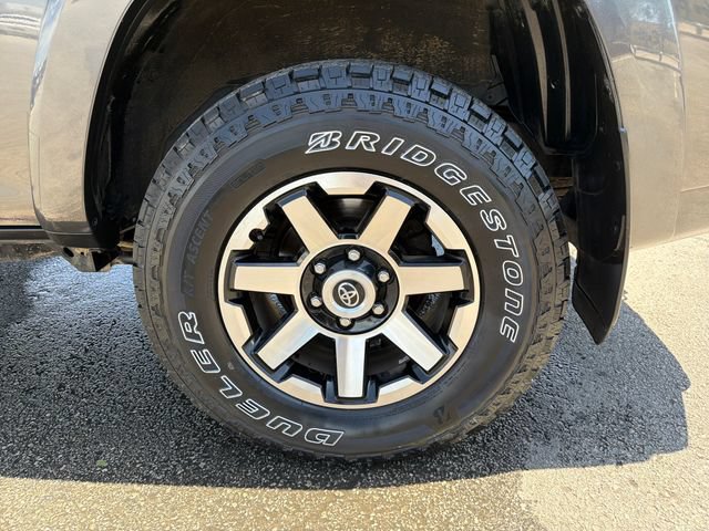 Used 2019 Toyota 4Runner TRD Off-Road Premium AWD/4WD image 25