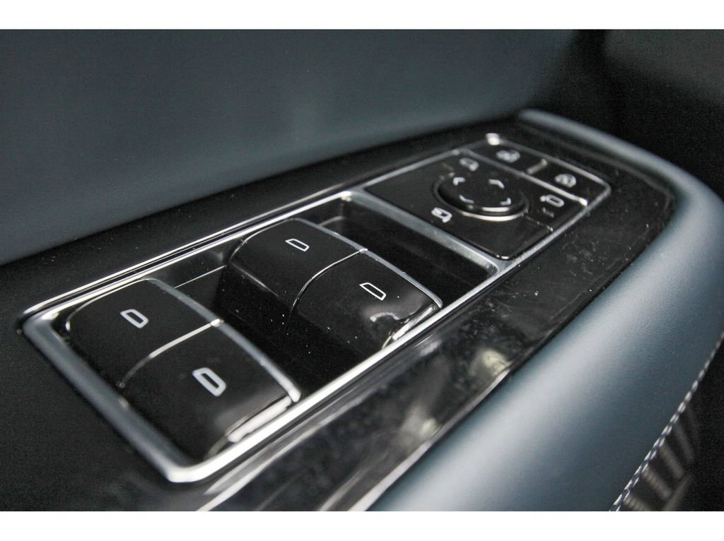 New 2026 Cadillac Escalade IQ Luxury 2 image 15