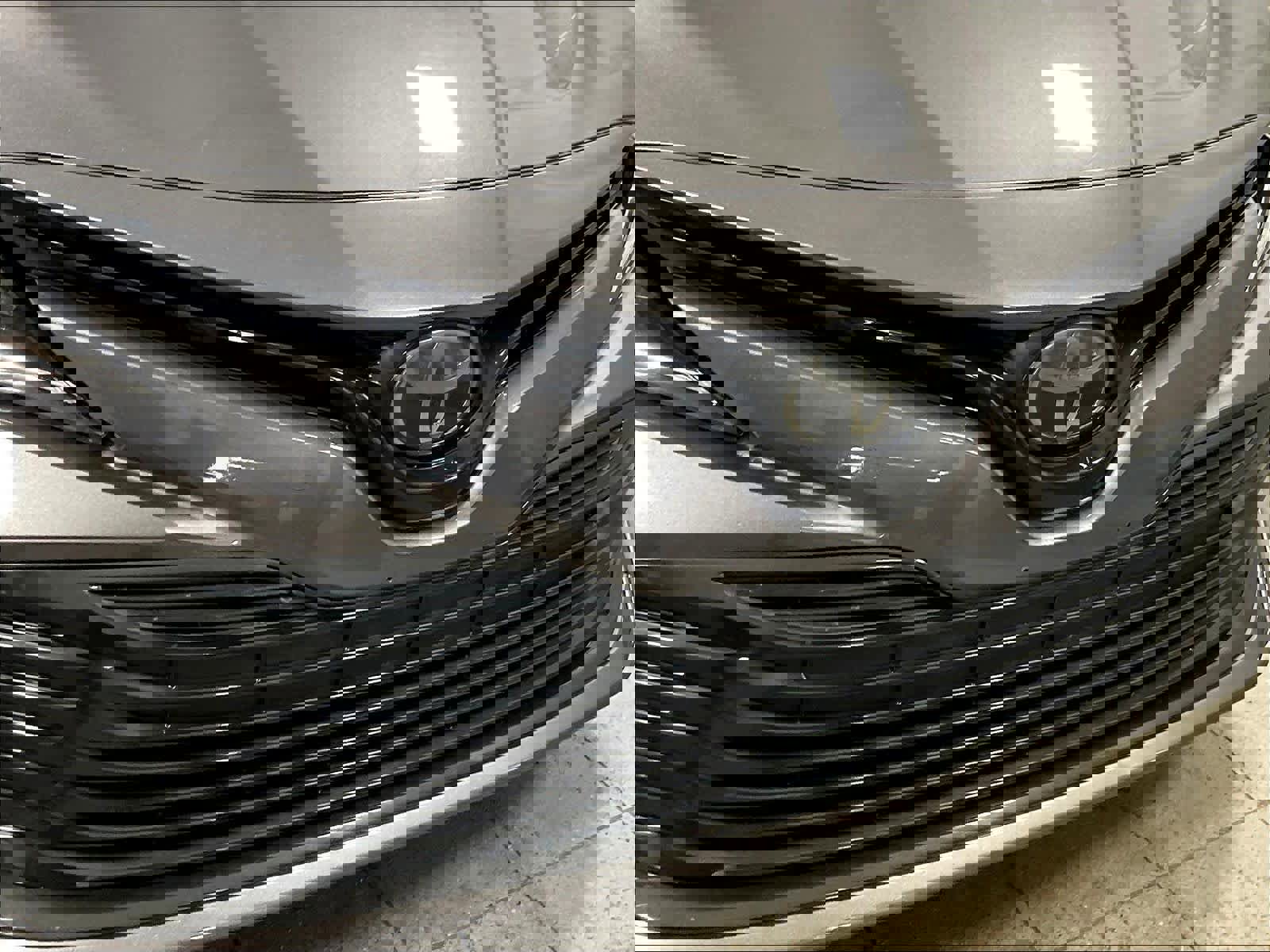 Used 2018 Toyota Camry LE image 31