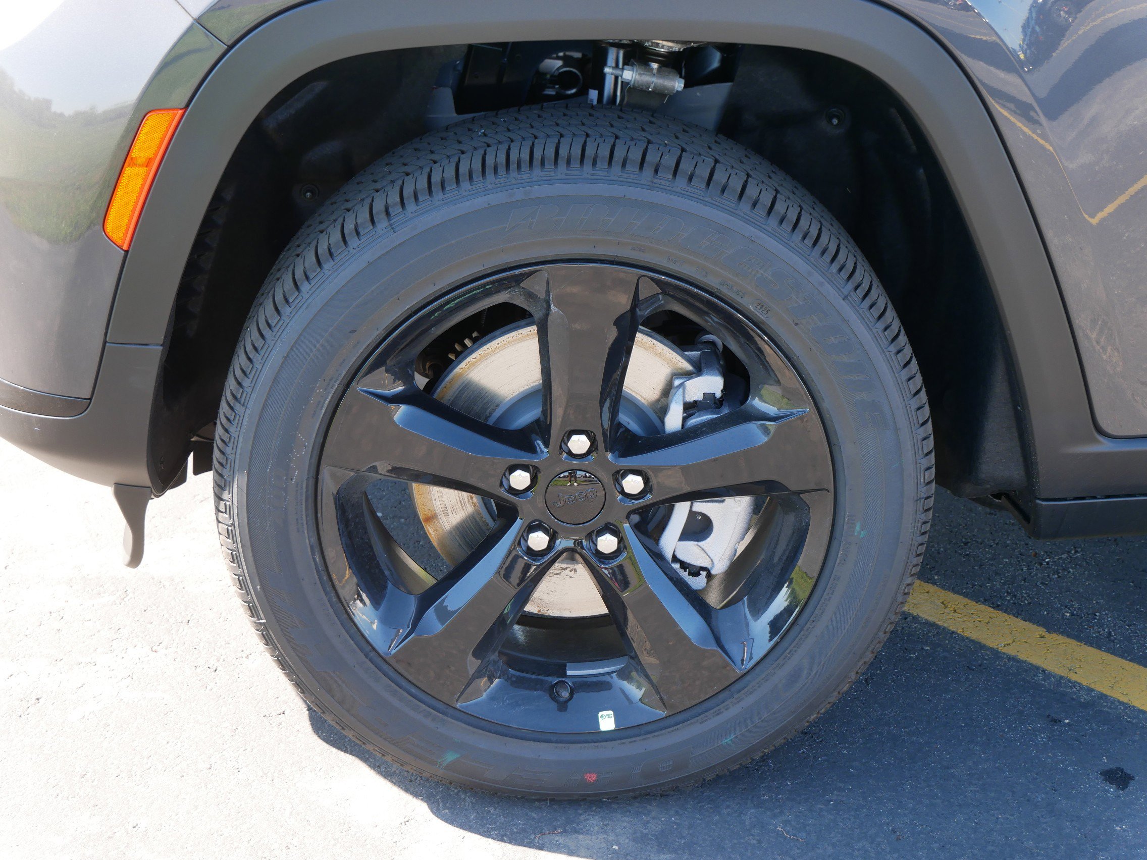 New 2025 Jeep Grand Cherokee L Altitude image 4