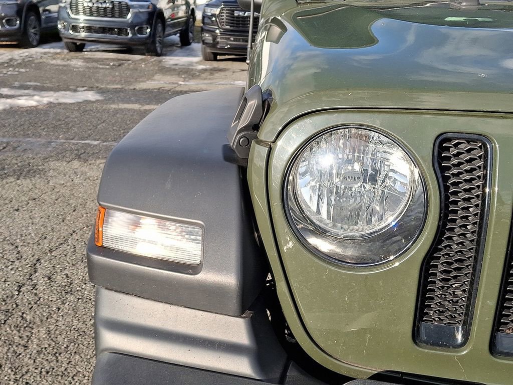 Used 2022 Jeep Wrangler Unlimited Sport image 12