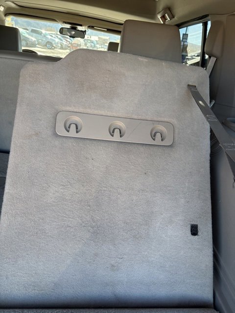 Used 2006 Jeep Commander Limited image 39