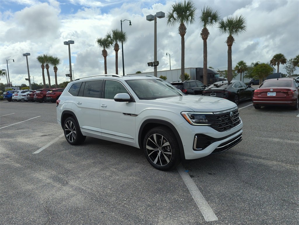 New 2026 Volkswagen Atlas SEL Premium R-Line image 2