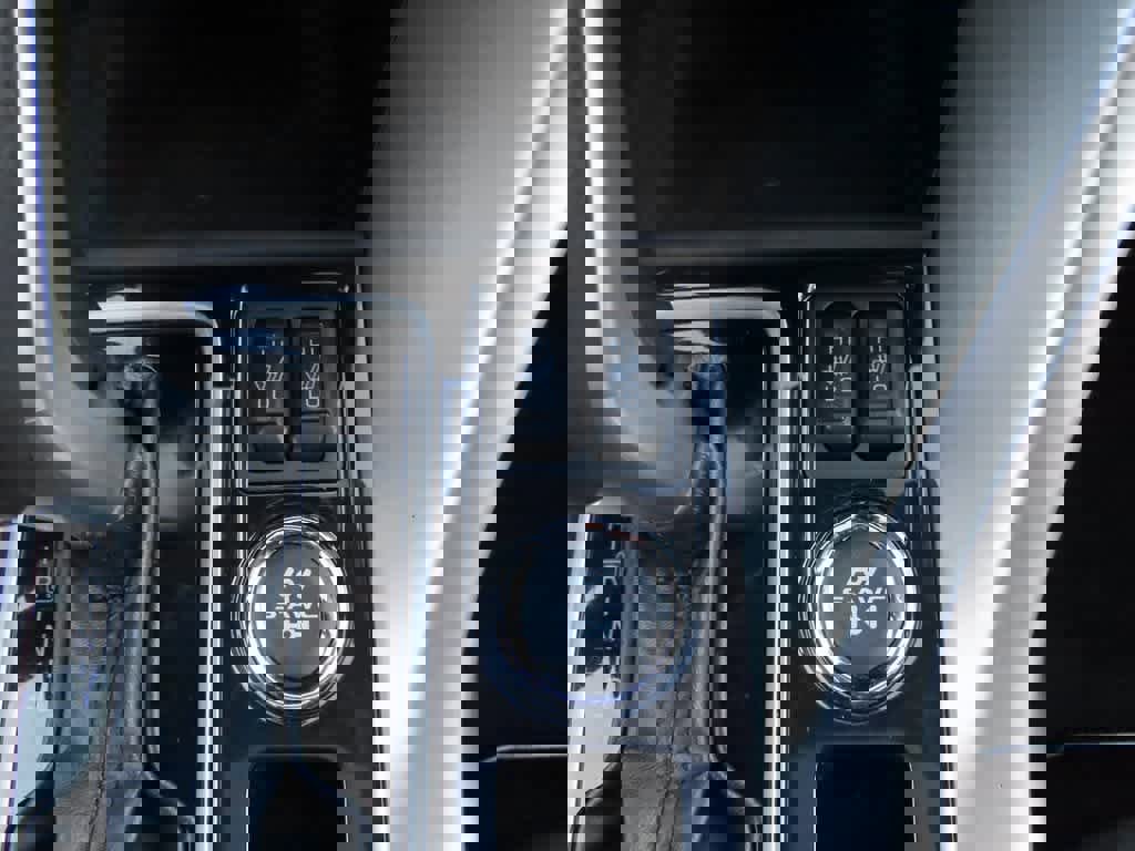 Used 2022 Mitsubishi Eclipse Cross SE image 24