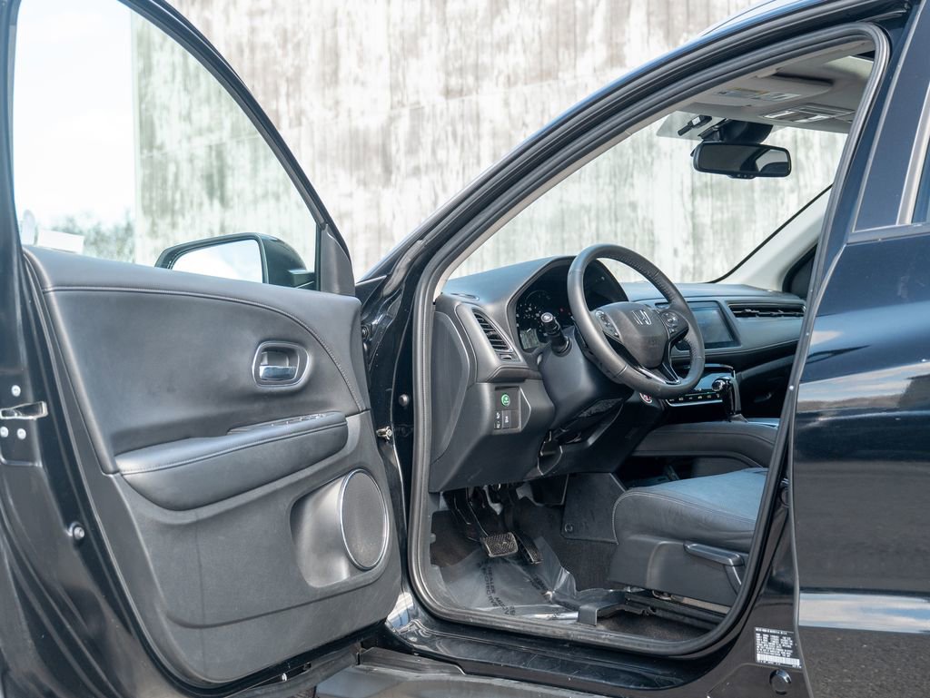 Used 2022 Honda HR-V EX-L image 10