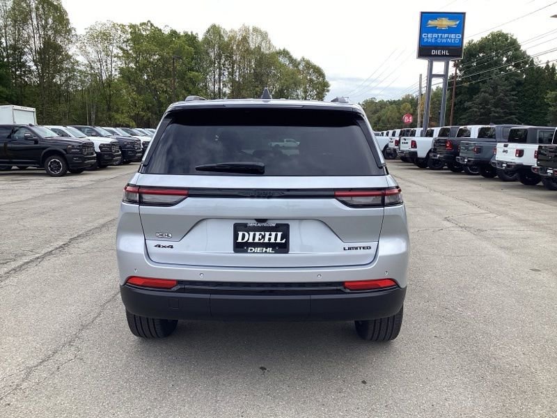 New 2025 Jeep Grand Cherokee Limited w/ Black Appearance Package image 6