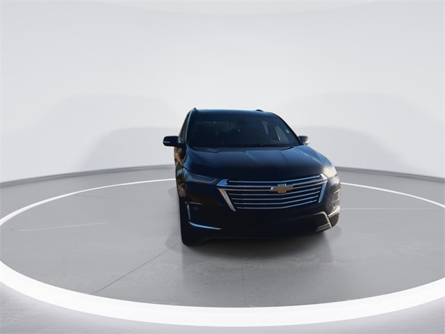Used 2023 Chevrolet Traverse Premier image 2