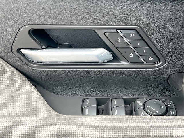 New 2025 GMC Hummer EV 2X image 13