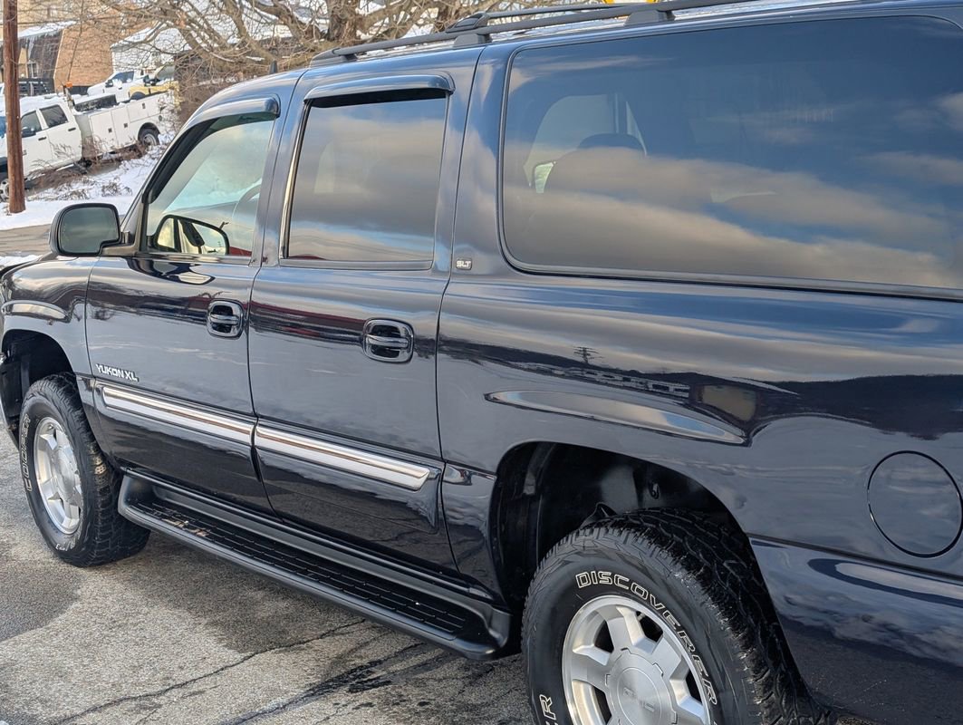 Used 2006 GMC Yukon XL SLT w/ SLT Preferred Equipment Group image 40
