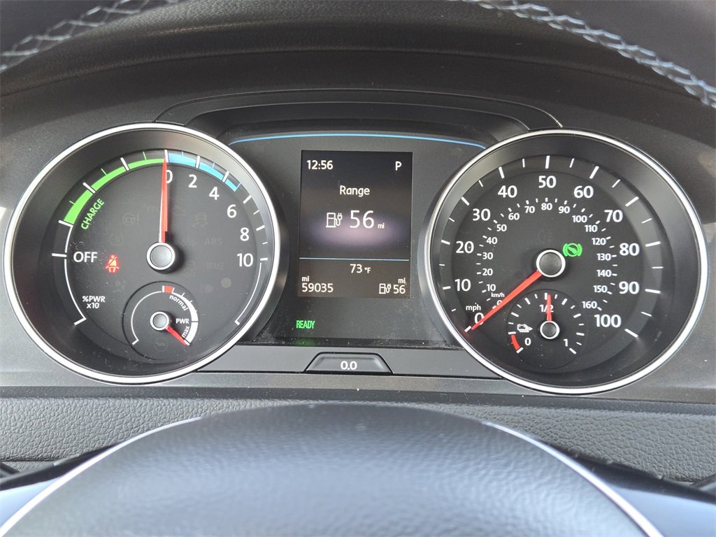 Used 2019 Volkswagen e-Golf SE w/ Driver Assistance Package image 16