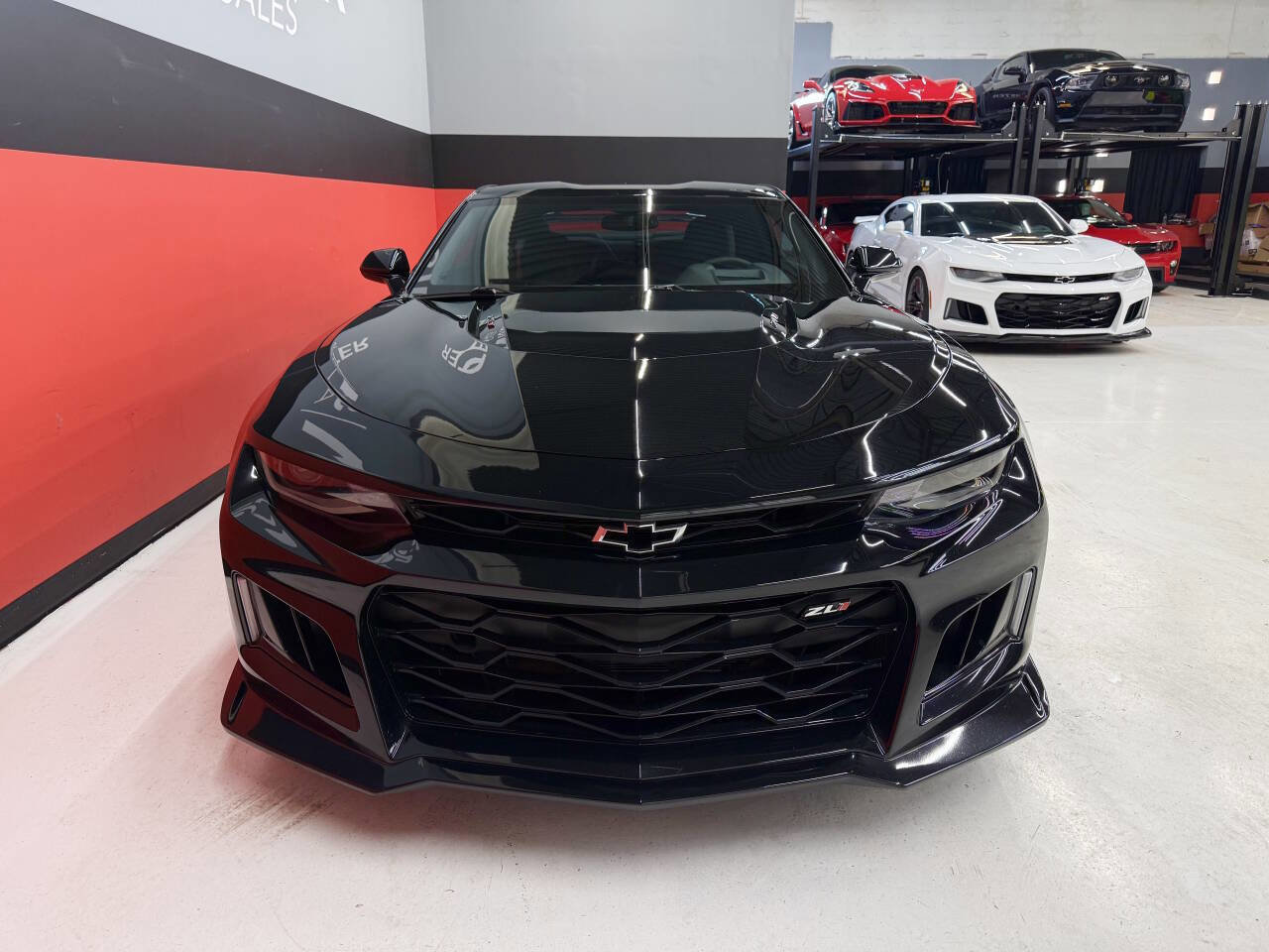 Used 2018 Chevrolet Camaro ZL1 RWD image 11