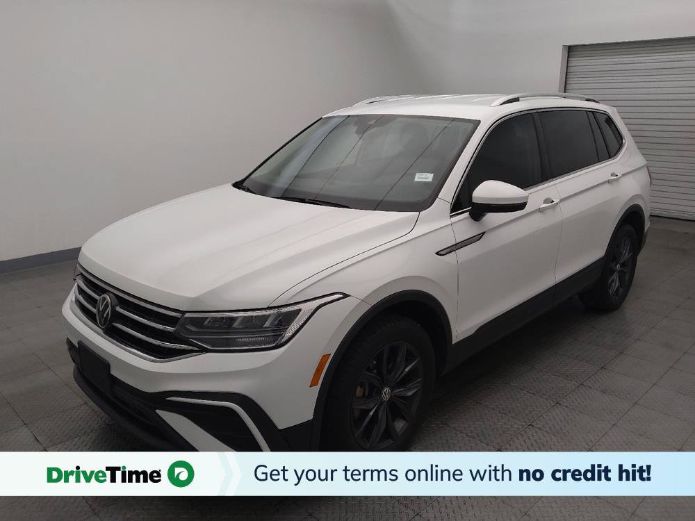 Used 2022 Volkswagen Tiguan SE FWD image 1