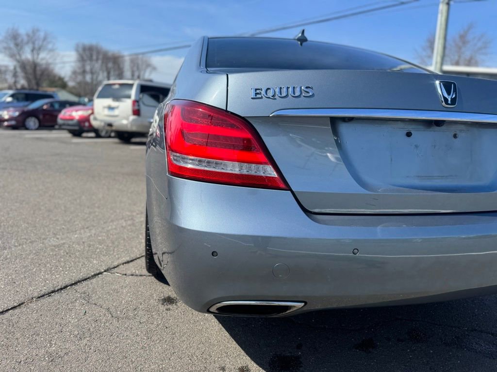 Used 2014 Hyundai Equus Signature RWD image 13