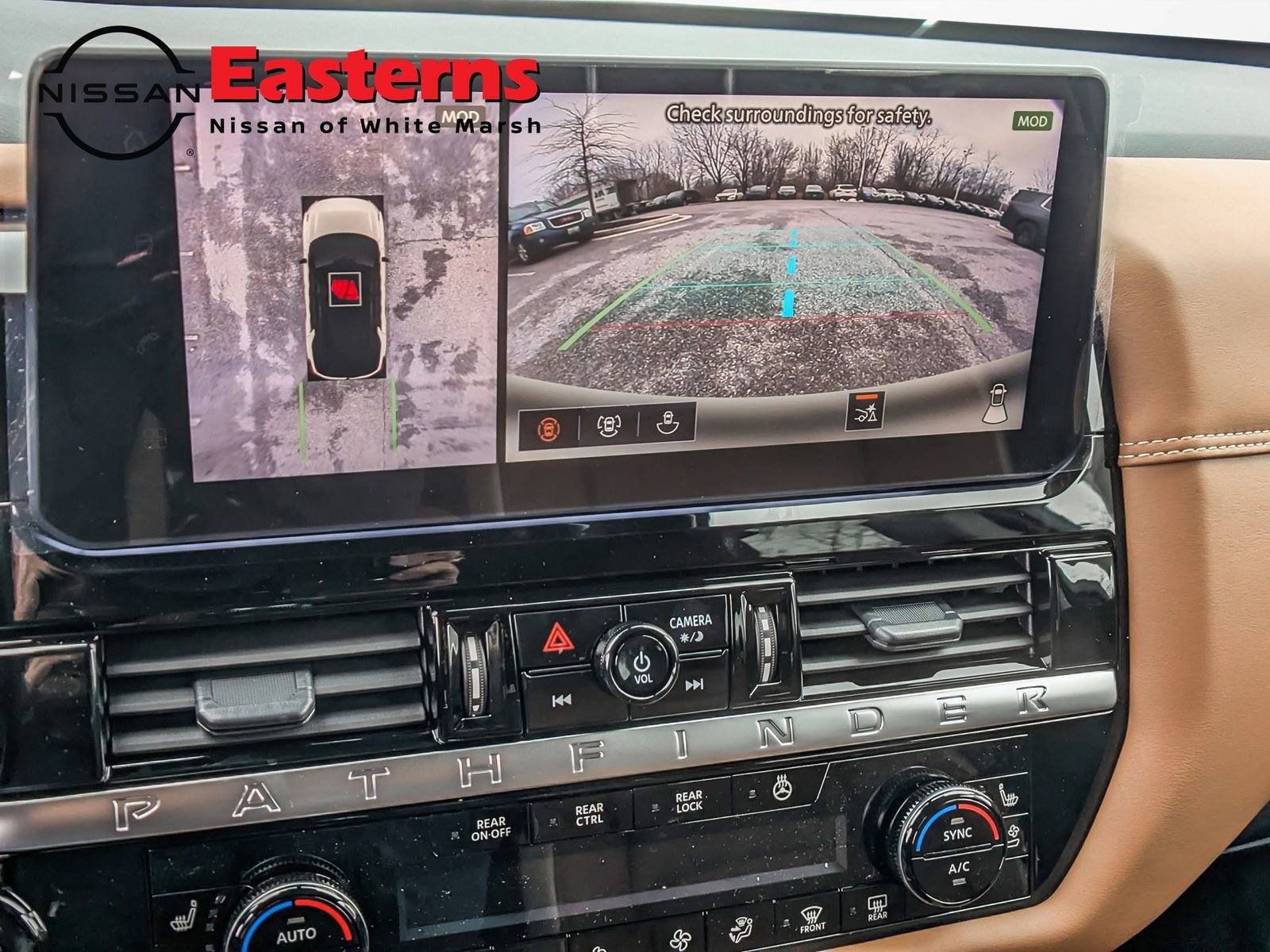 New 2026 Nissan Pathfinder Platinum image 17