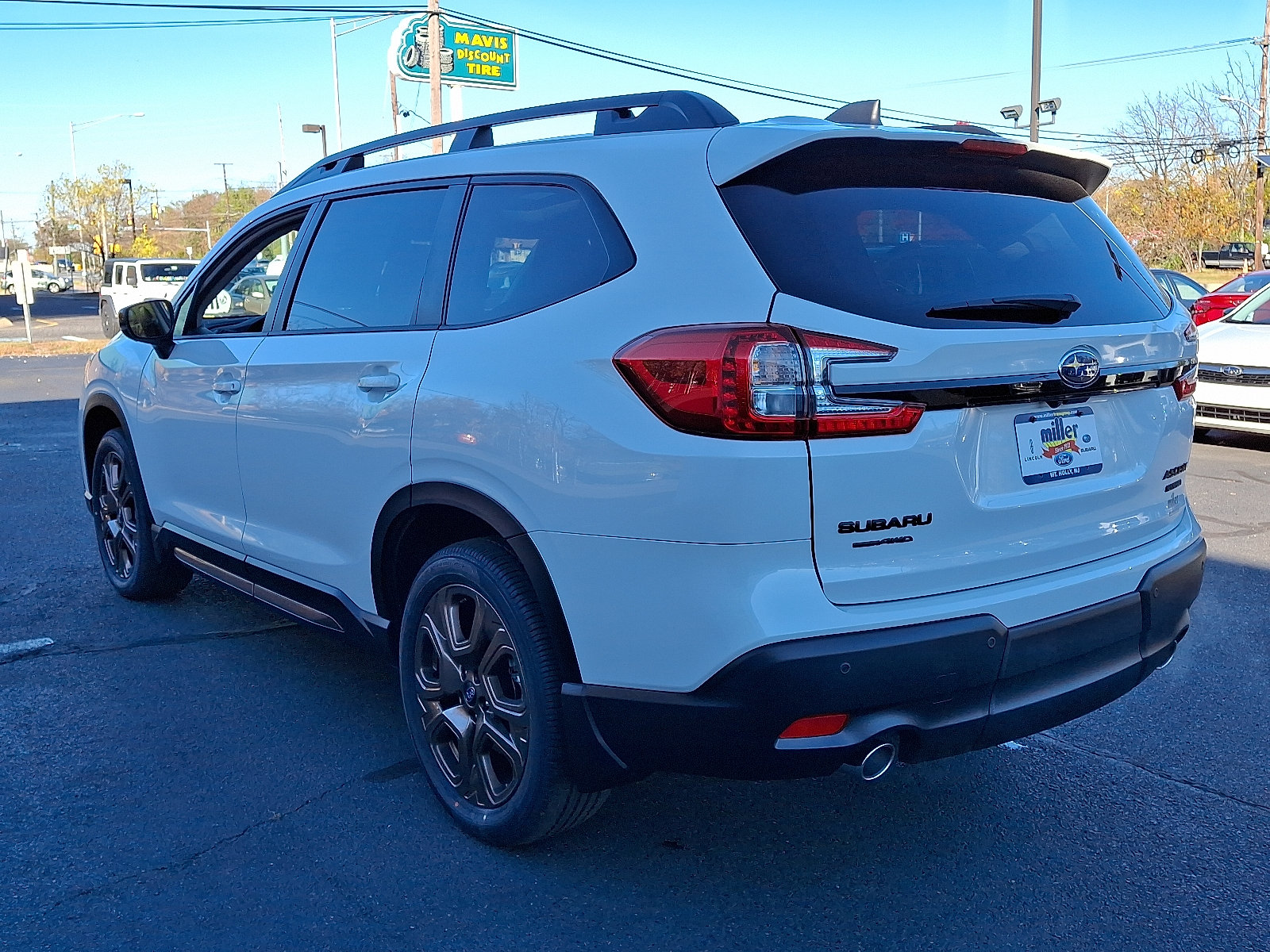 New 2026 Subaru Ascent Limited Bronze AWD/4WD image 3