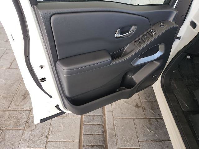Certified 2025 Nissan Frontier SV w/ SV Convenience Package image 27