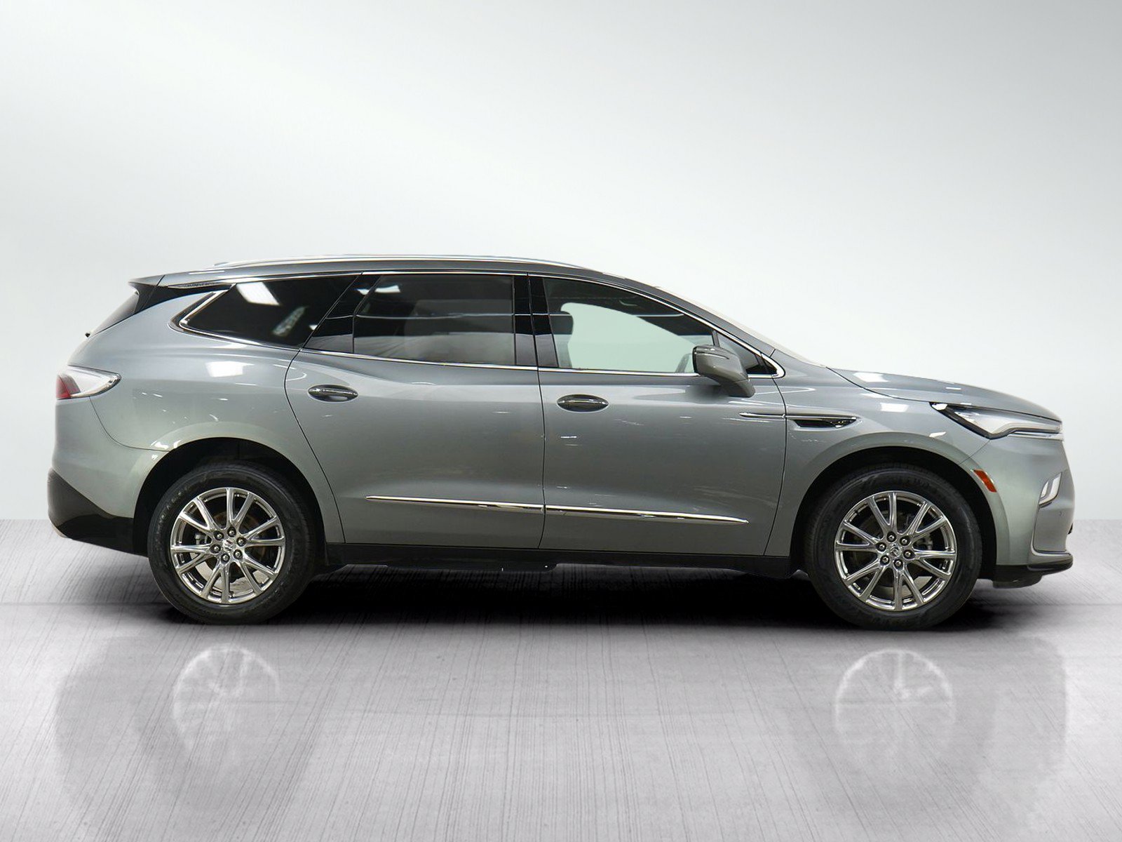 Used 2023 Buick Enclave Essence w/ Experience Buick Package AWD/4WD image 6