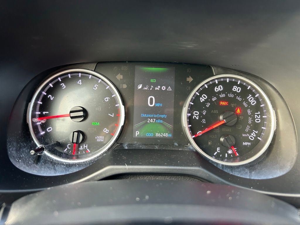 Used 2021 Toyota RAV4 XLE Premium FWD image 23