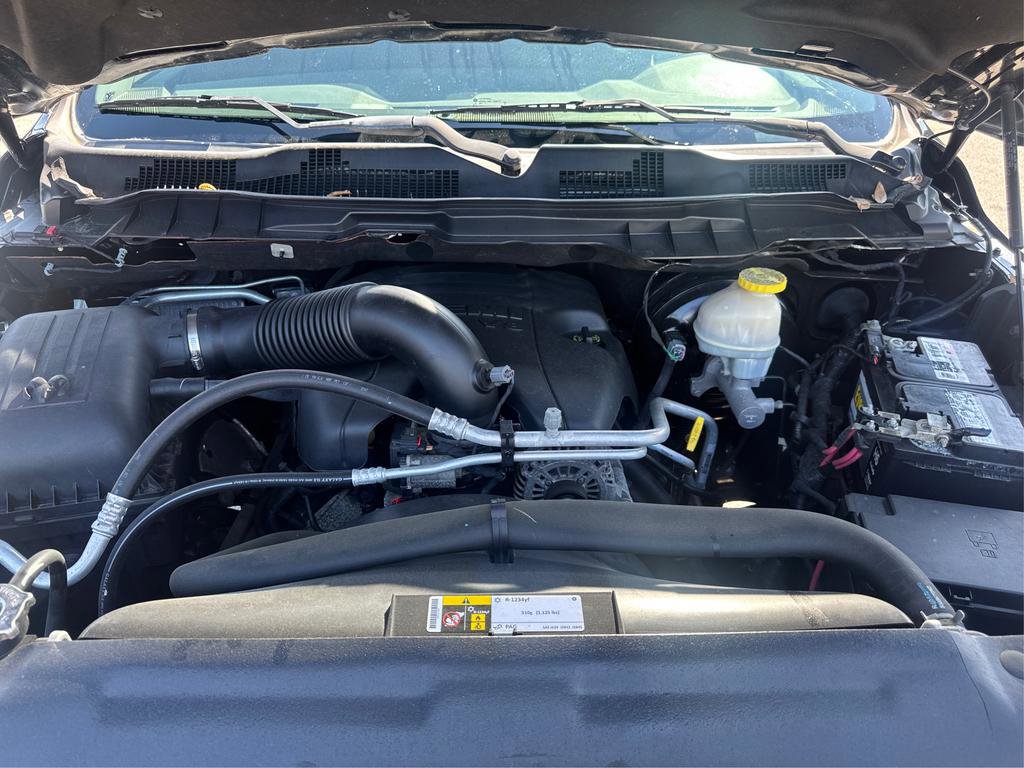Used 2017 RAM 1500 Classic SLT AWD/4WD image 11