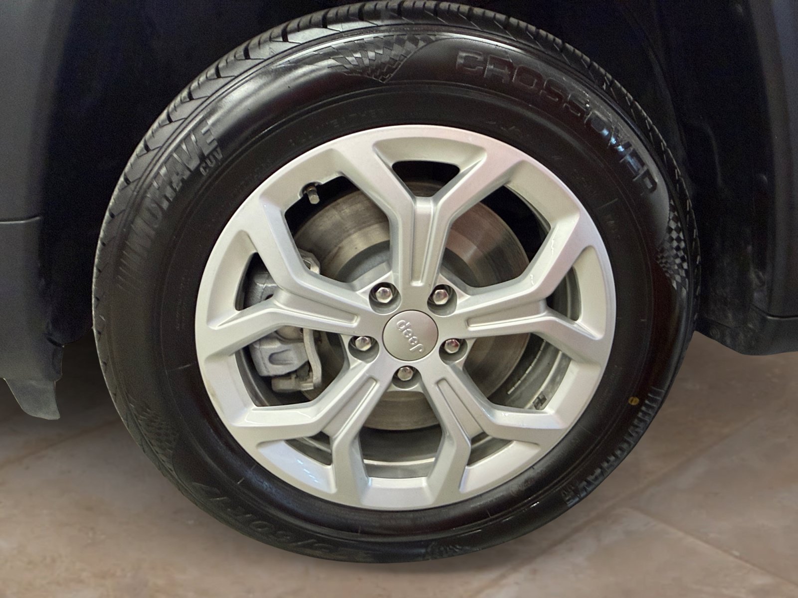 Used 2024 Jeep Compass Latitude AWD/4WD image 27