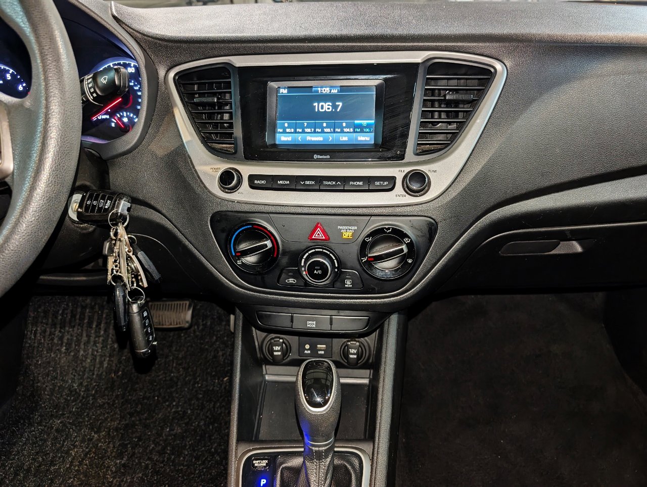 Used 2020 Hyundai Accent SE image 33