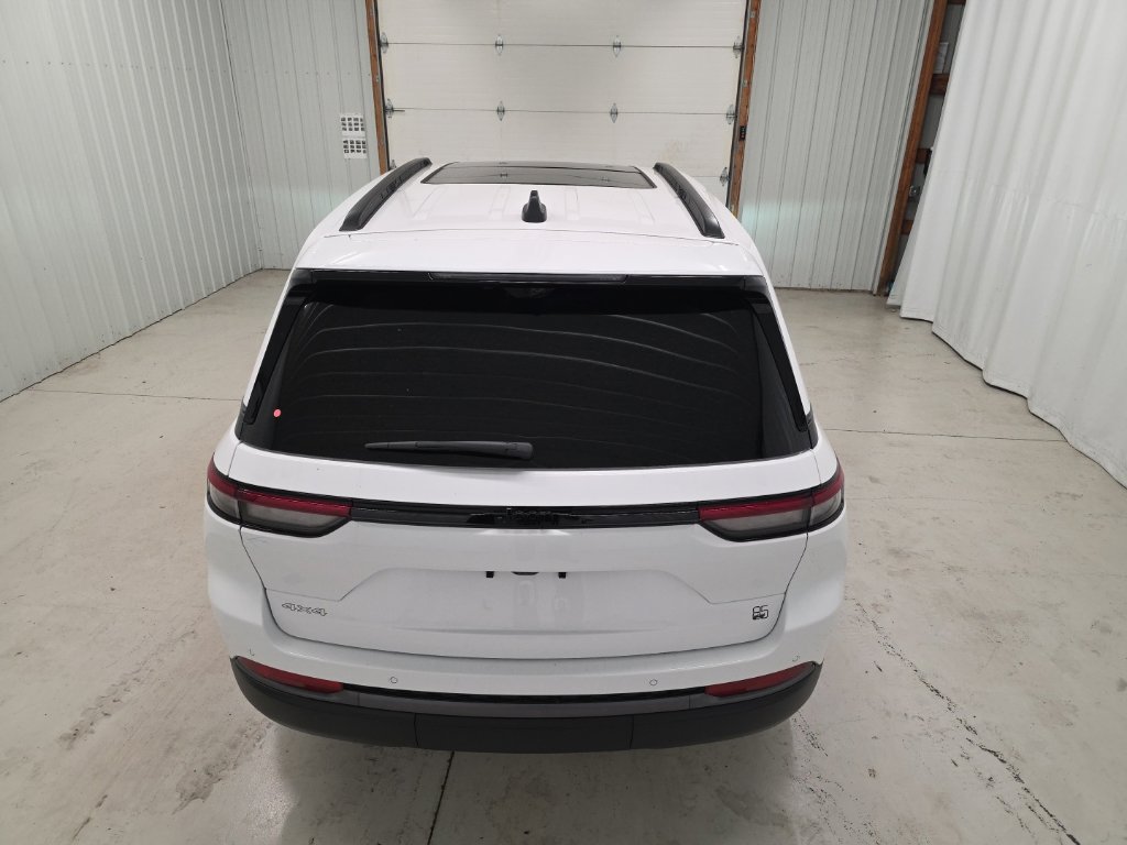 New 2026 Jeep Grand Cherokee Limited AWD/4WD image 5