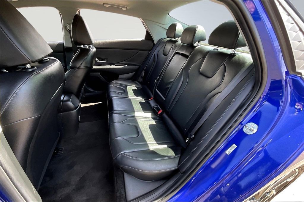 Used 2024 Hyundai Elantra Limited image 23