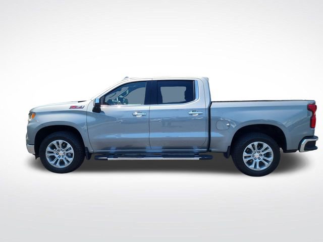 Used 2025 Chevrolet Silverado 1500 LTZ AWD/4WD image 2