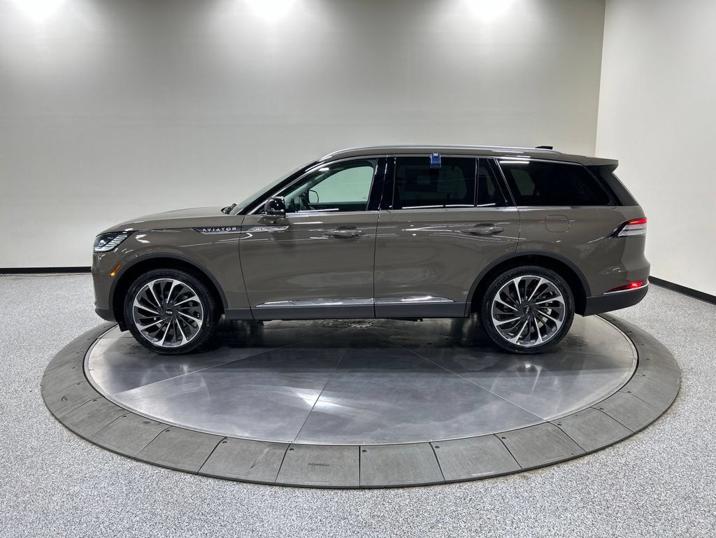New 2026 Lincoln Aviator Reserve AWD/4WD image 6