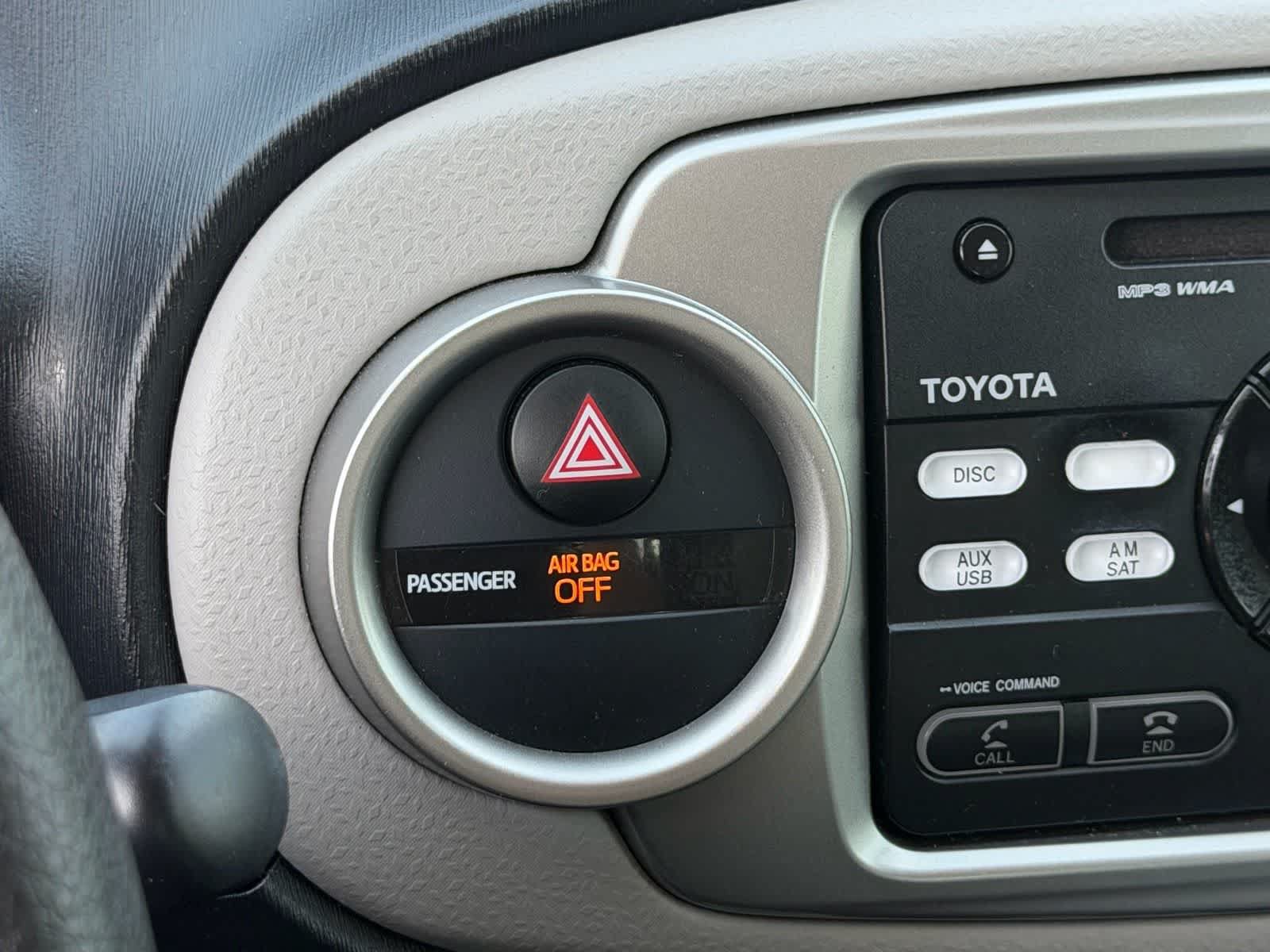 Used 2012 Toyota Yaris LE FWD image 26