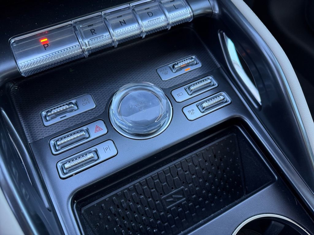 Used 2025 Lincoln Nautilus Premier w/ Equipment Group 102A image 21