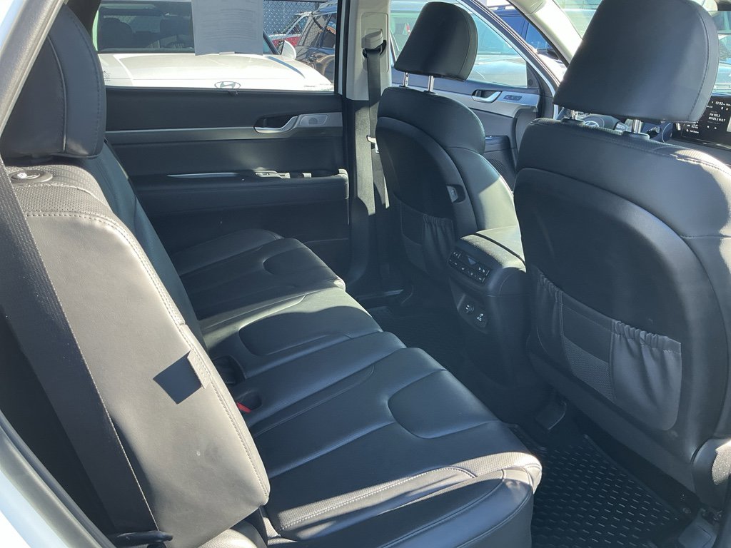 Used 2023 Hyundai Palisade SEL image 16