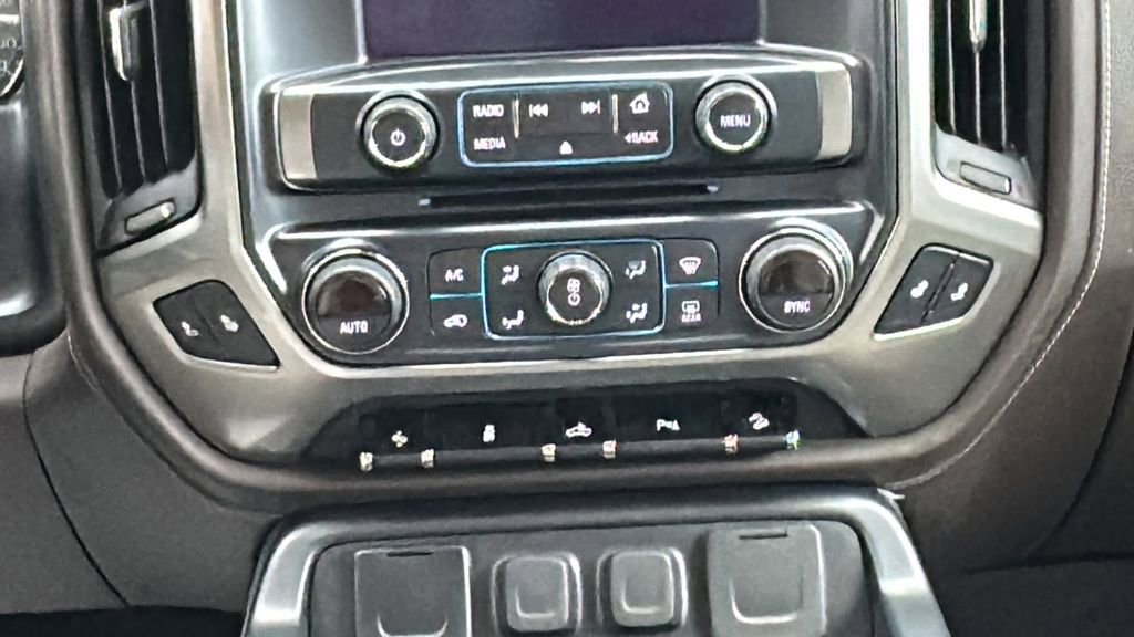 Used 2018 Chevrolet Silverado 1500 LTZ Z71 w/ LTZ Plus Package image 19