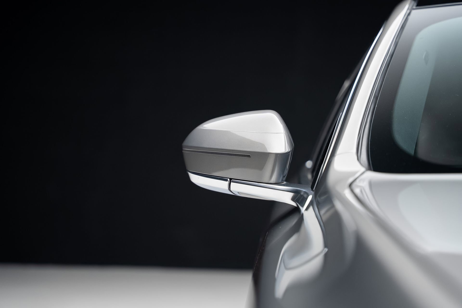 Used 2023 BMW i7 xDrive60 w/ Executive Package 2 image 16