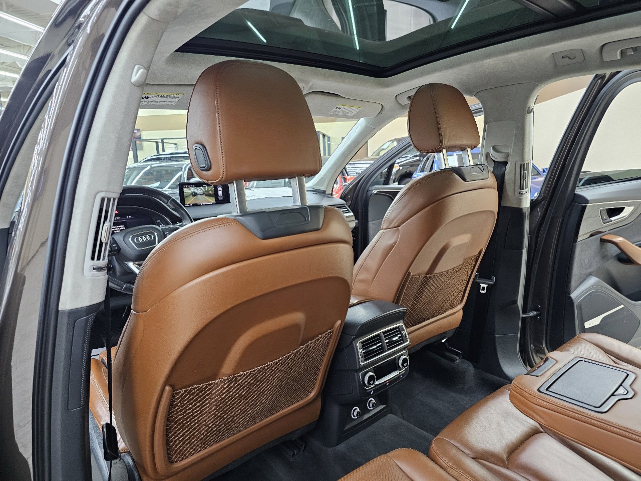 Used 2018 Audi Q7 3.0T Prestige image 27