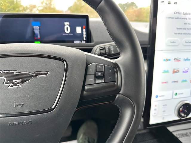 Used 2021 Ford Mustang Mach-E Select image 22