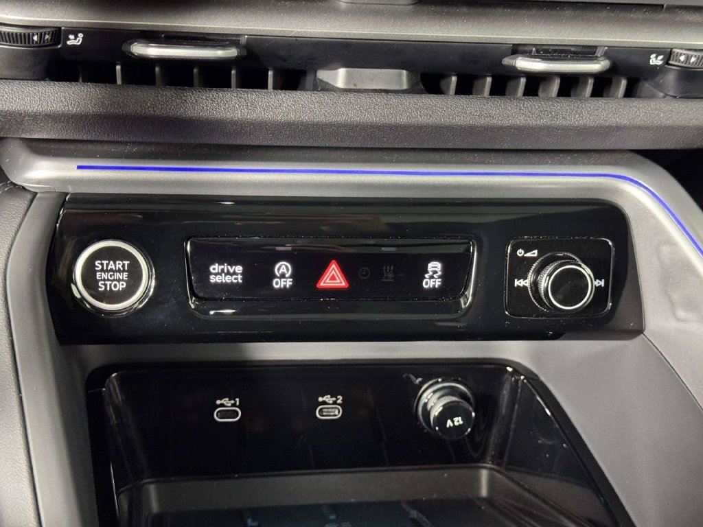 Used 2025 Audi Q5 Premium Plus AWD/4WD image 26