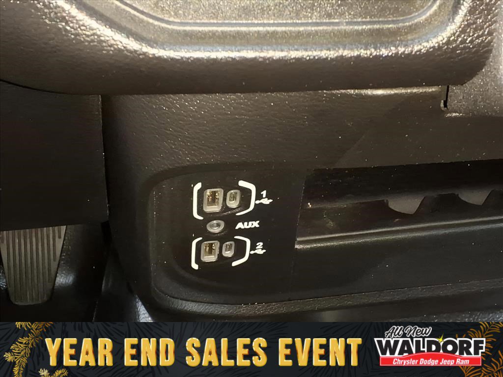 Used 2024 RAM 3500 Tradesman image 22