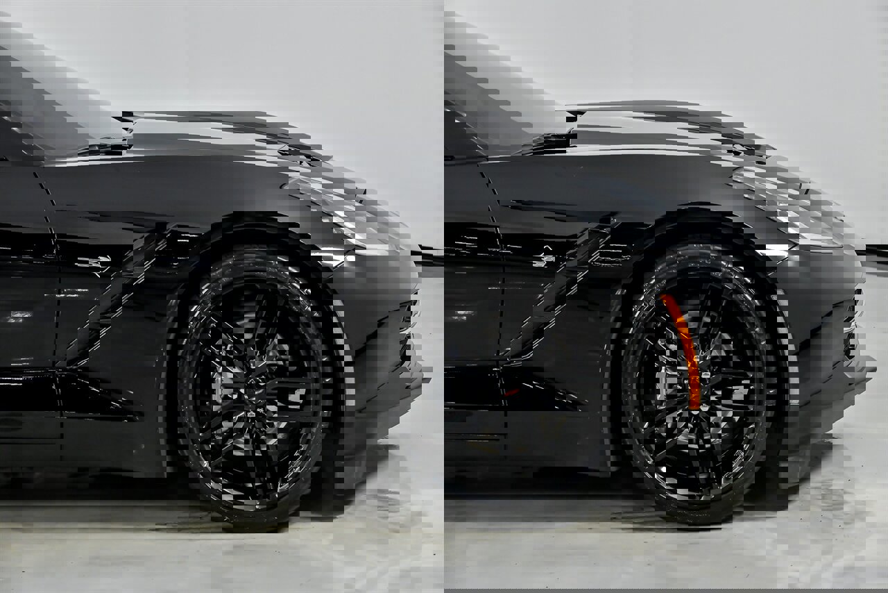 Used 2019 Chevrolet Corvette Stingray Coupe w/ 1LT image 15