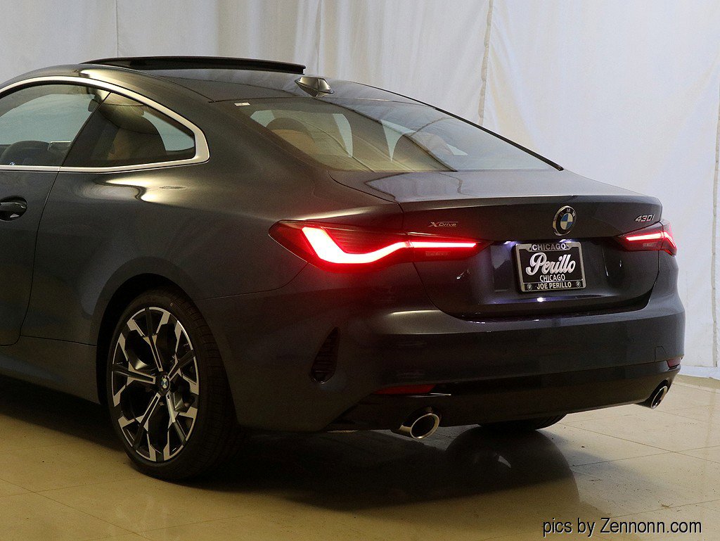 Used 2025 BMW 430i xDrive Coupe w/ Premium Package image 8