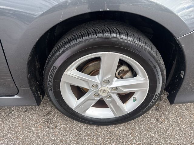 Used 2012 Toyota Camry SE image 12