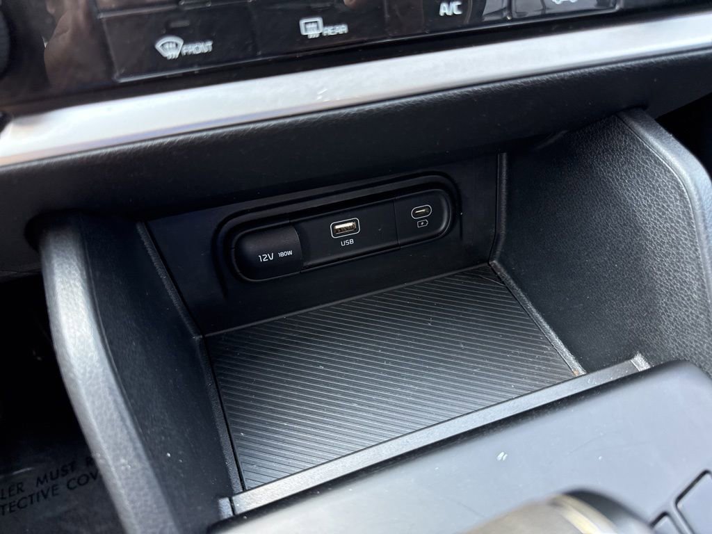 Used 2024 Kia Sportage LX image 32